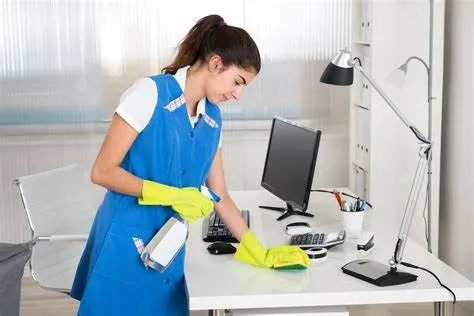 ¿Cuánto cuesta contratar un servicio de limpieza para oficinas?